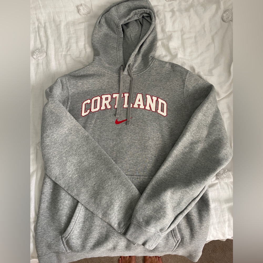Nike “Cortland” Sweatshirt - Size Medium